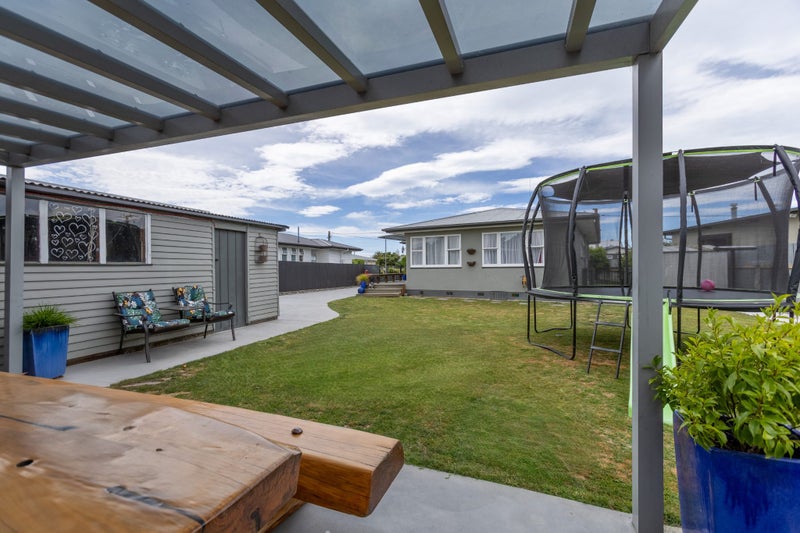 4 Corbett Place, Onekawa, Napier - Carousel 2