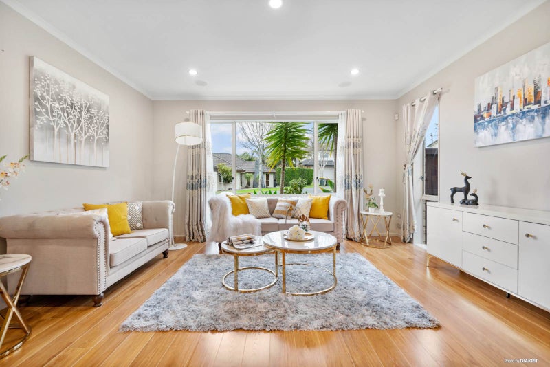 7 Soljans Place, Flat Bush, Auckland - Carousel 2