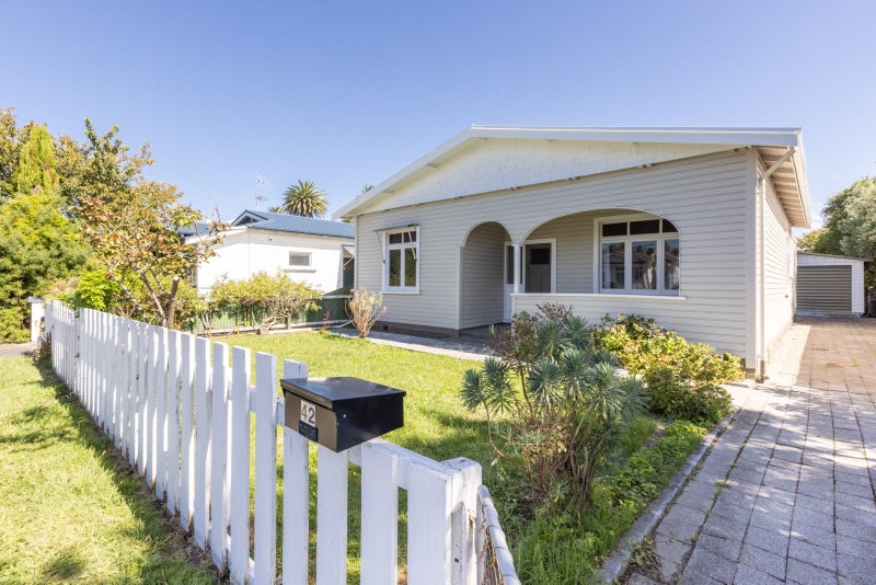 42 Vigor Brown Street, Napier South, Napier - Carousel 15