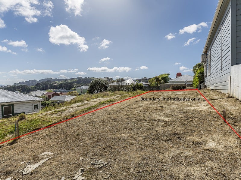 127 Hanson Street, Newtown, Wellington - Carousel 1