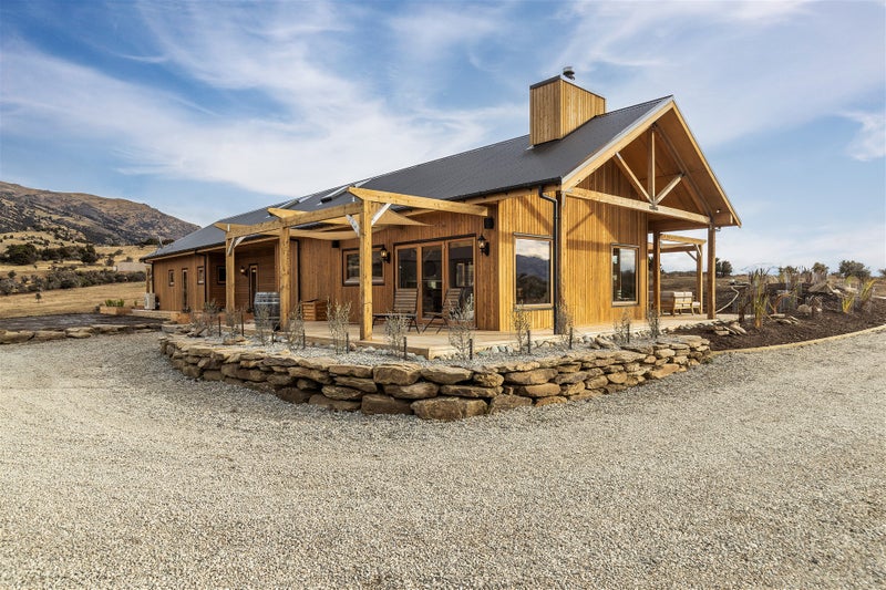 12 Miharo LANE, Queensberry, Cromwell - Carousel 2