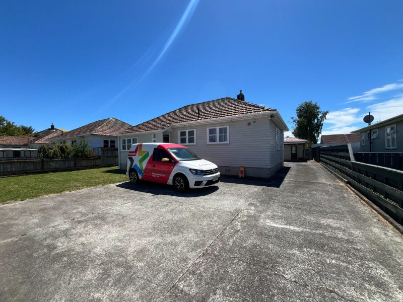 83 Rangiora Avenue, Roslyn, Palmerston North - Carousel 2