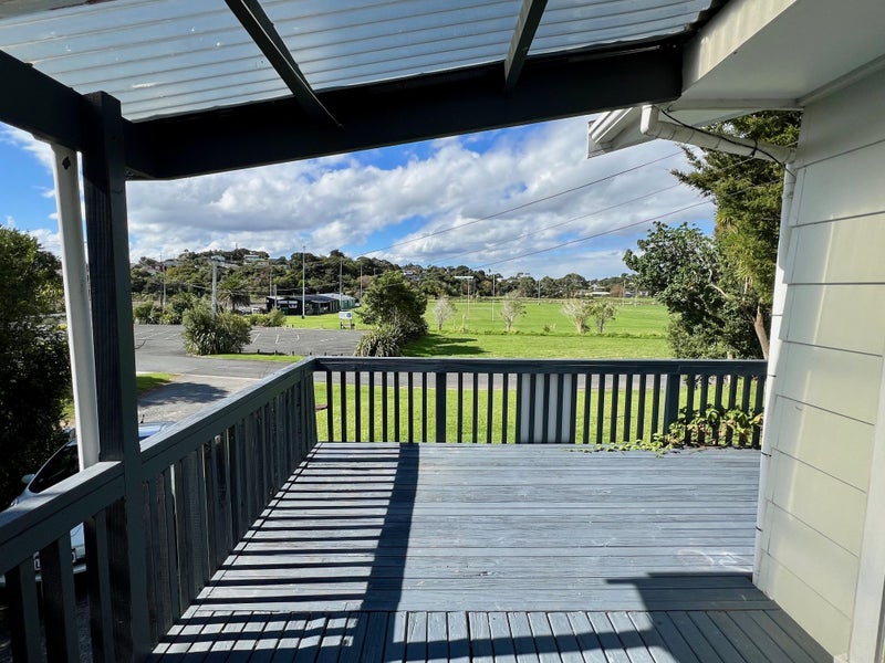 46 Cross Street, Raglan - Carousel 36