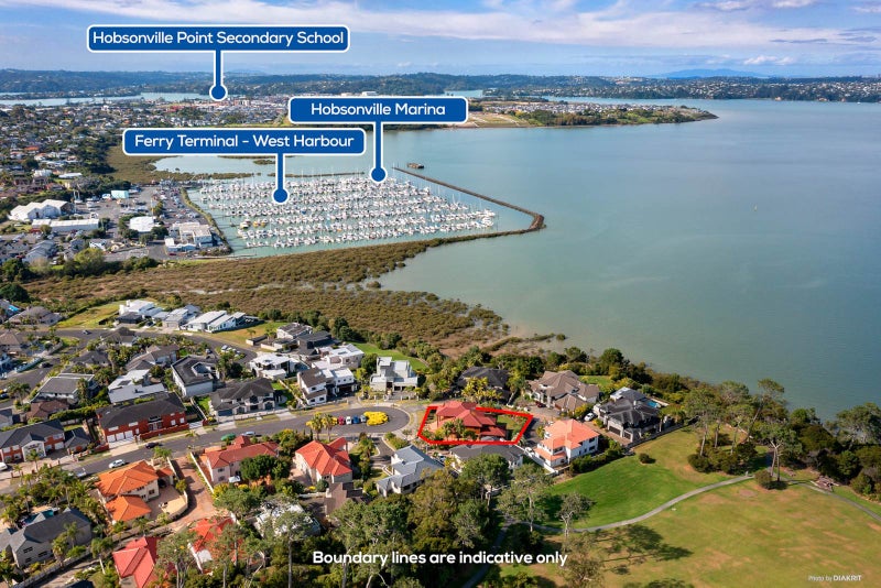 27 Mansion Court, West Harbour, Auckland - Carousel 2