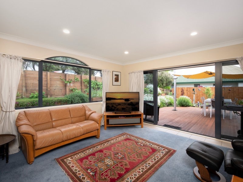 37 Ranfurly Terrace, Pyes Pa, Tauranga - Carousel 2