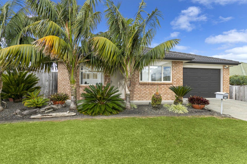 37 Elizabeth Street, Orewa, Orewa - Carousel 1