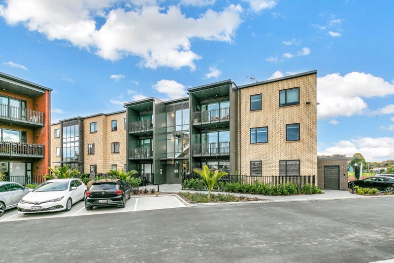 102/10 Awataha Drive, Northcote, Auckland - Carousel 10