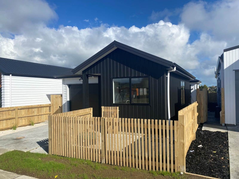 61 Farranfore Road, Opaheke, Papakura - Carousel 2