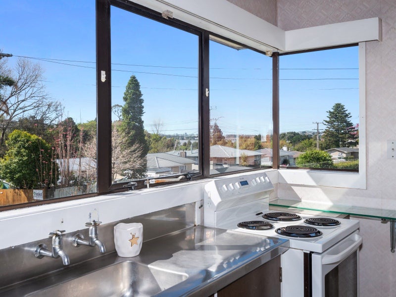 18A Esk Street, Parkvale, Tauranga - Carousel 2