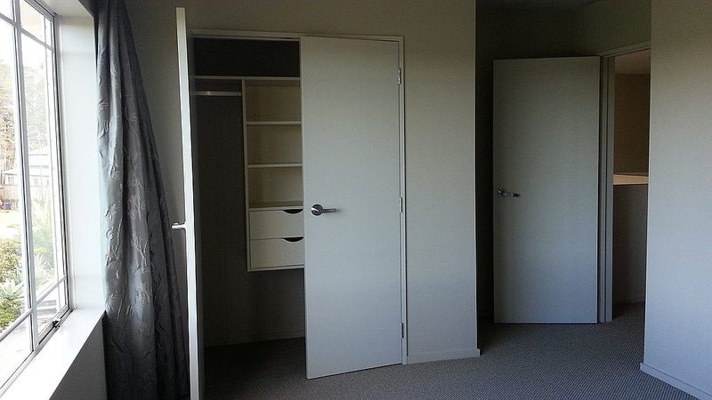 33 Harrowglen Drive, Northcross, Auckland - Carousel 15