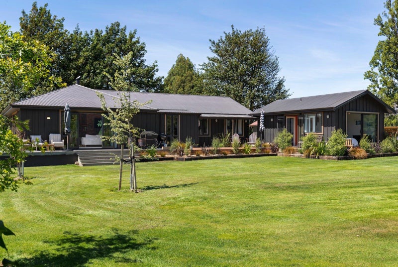 19 Monteith Road, Wanaka - Carousel 1