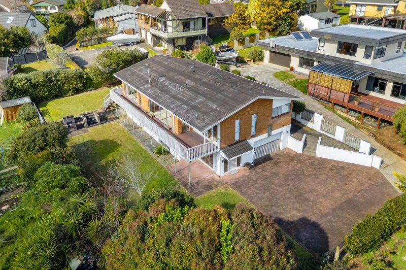 5 Pohutukawa Drive, Pukete, Hamilton - Carousel 1