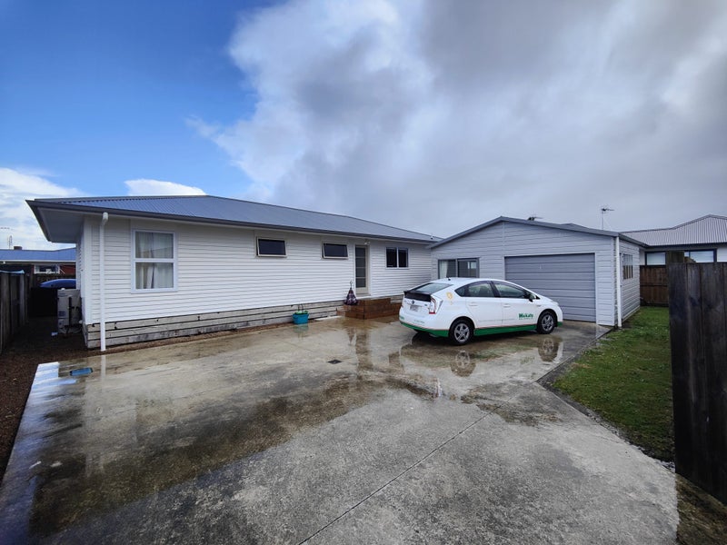 8A Cotton Street, St Andrews, Hamilton - Carousel 1