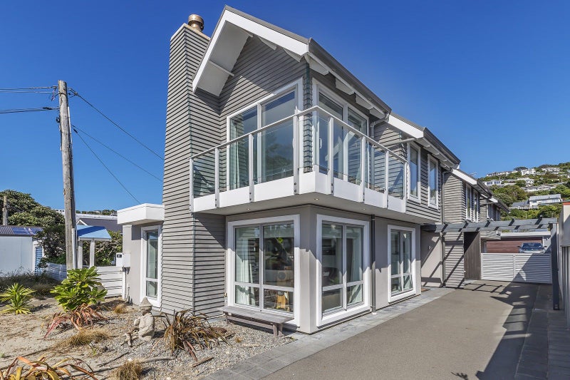8 Ventnor Street, Seatoun, Wellington - Carousel 1