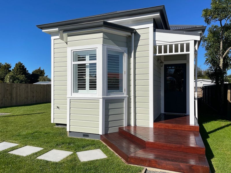 211 West Road, Papakura - Carousel 1