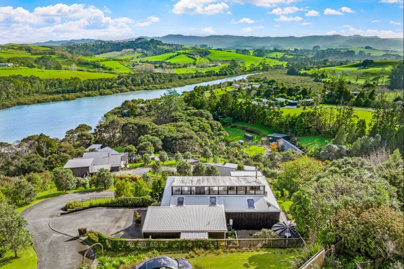 28 Green Road, Warkworth - Carousel 2