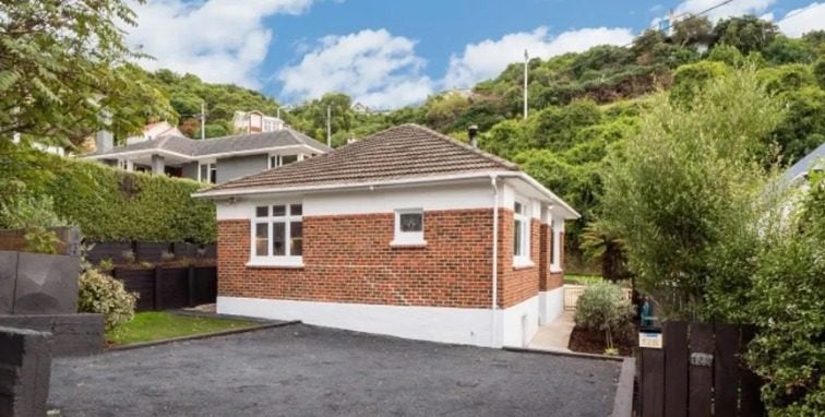 128 Bedford Street, Saint Clair, Dunedin - Carousel 1