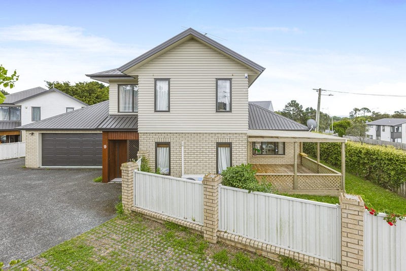 9 Duncan MacLean Link, Morningside, Auckland - Carousel 1