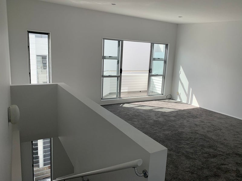 B4/15 Scanlan Street, Grey Lynn, Auckland - Carousel 2