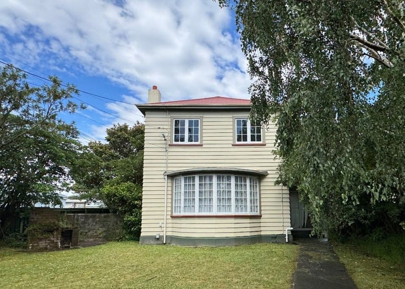 36 Victoria Street, Alicetown, Lower Hutt - Carousel 1