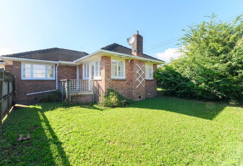 410 Blockhouse Bay Road, Blockhouse Bay, Auckland - Carousel 1