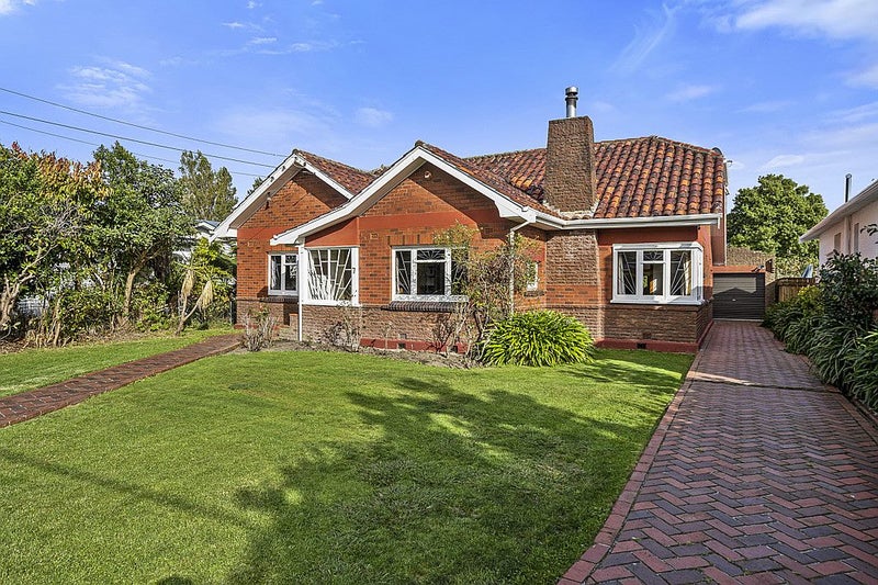 7 Matai Street, Woburn, Lower Hutt - Carousel 1