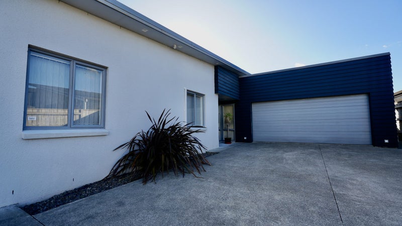 27 Rosalie Terrace, Kelvin Grove, Palmerston North - Carousel 15
