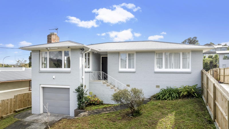 47 Atkinson Road, Titirangi, Auckland - Carousel 1