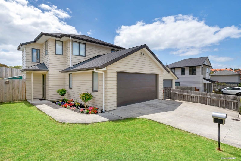 10 Maylee Crescent, Gulf Harbour, Whangaparaoa - Carousel 1