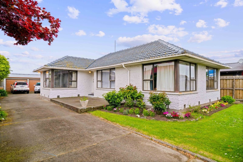 6 Skerten Avenue, Hornby, Christchurch - Carousel 1