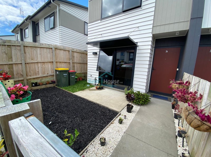 36 Matawhanga Drive, Wattle Downs, Auckland - Carousel 2