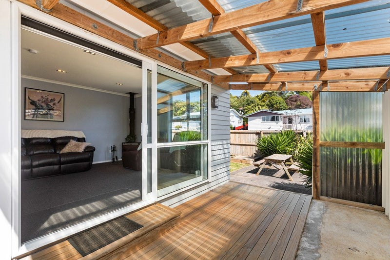 9 Regent Place, Blagdon, New Plymouth - Carousel 2