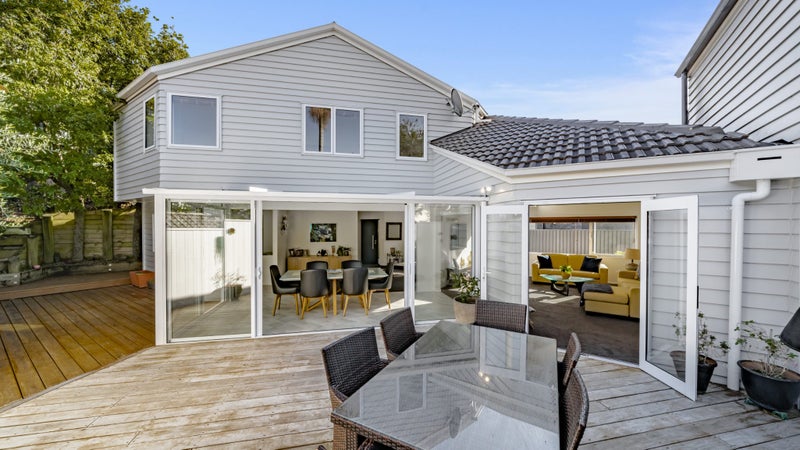 21B Melanesia Road, Kohimarama, Auckland - Carousel 1