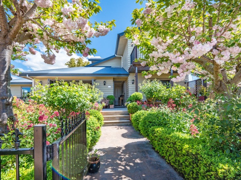 1107A Outram Road, Akina, Hastings - Carousel 1