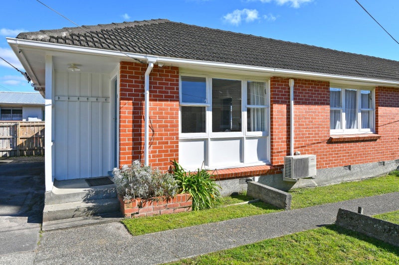 1/29 Hillside Drive, Maoribank, Upper Hutt - Carousel 1