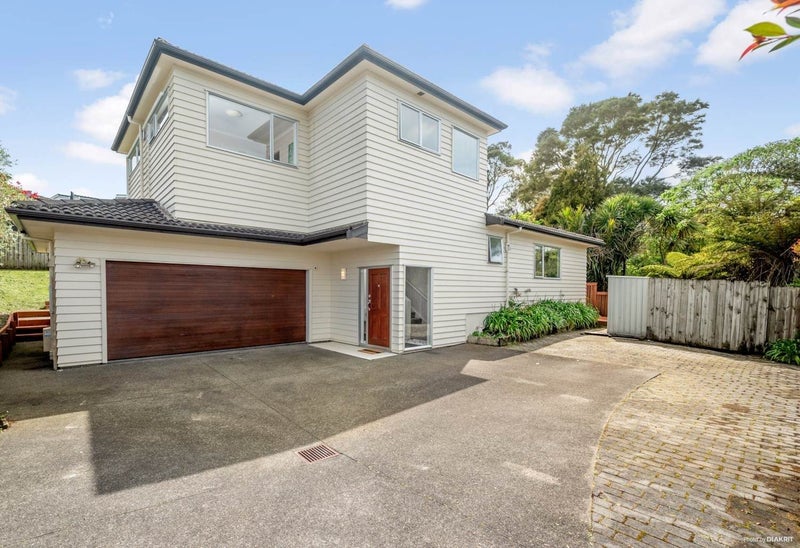 19 Jomard Terrace, Northcross, Auckland - Carousel 1