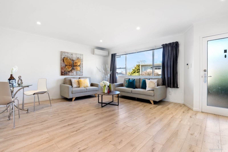 3/28 Uxbridge Road, Howick, Auckland - Carousel 1