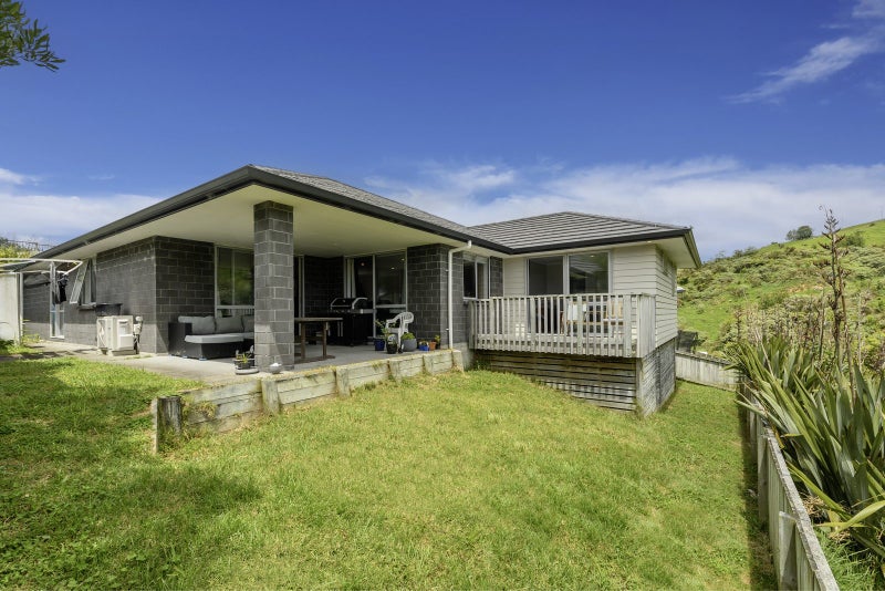 142 Ballintoy Park Drive, Welcome Bay, Tauranga - Carousel 1