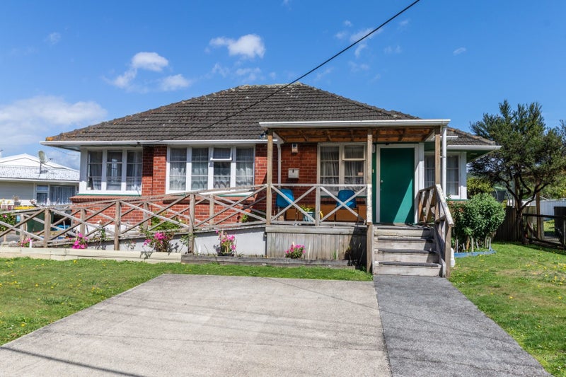 47 Farmer Crescent, Taita, Lower Hutt - Carousel 1