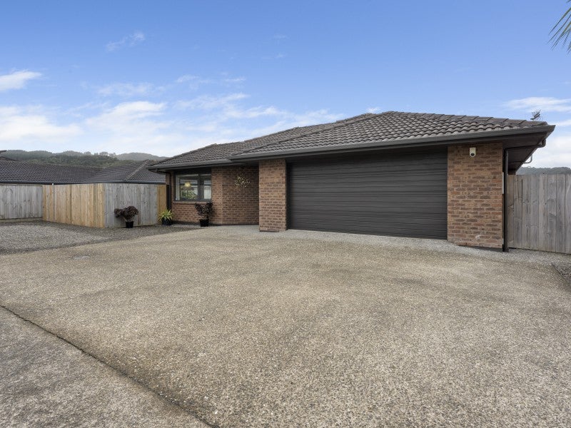 15 Percy Kinsman Crescent, Riverstone Terraces, Upper Hutt - Carousel 1