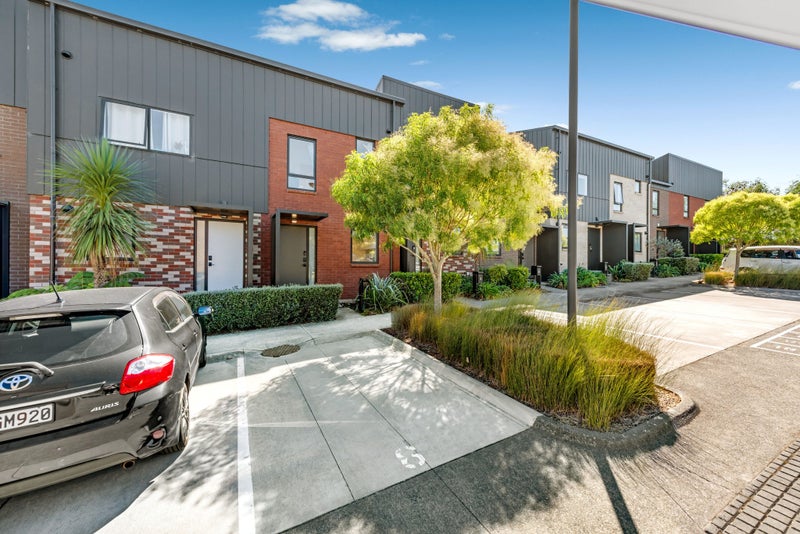 6 Rara Lane, Manukau, Auckland - Carousel 1