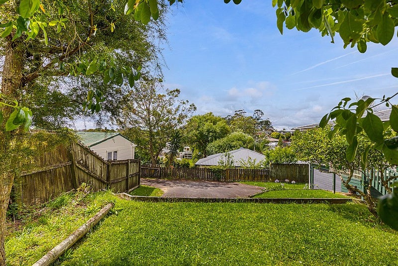 2/64 Glendene Avenue, Glendene, Auckland - Carousel 26