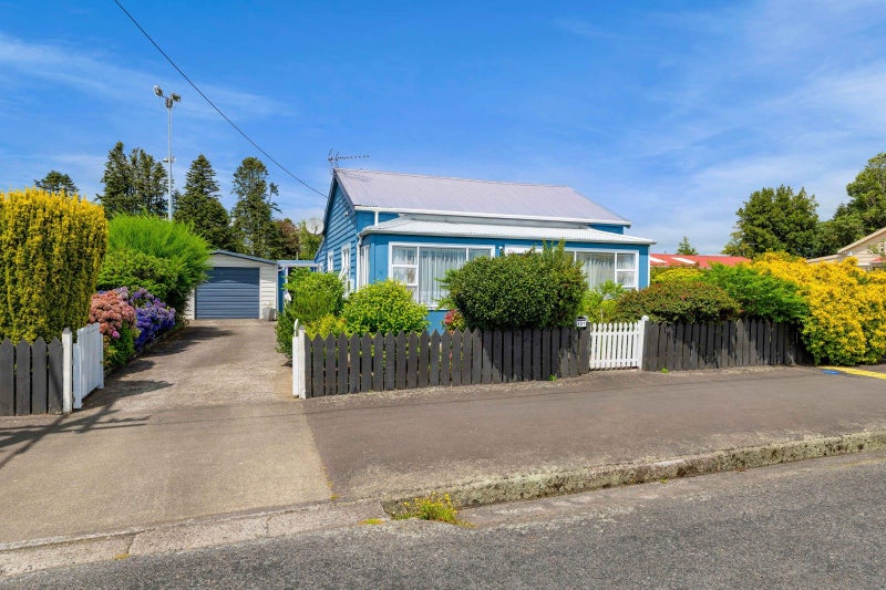 127 Regan Street, Stratford - Carousel 1