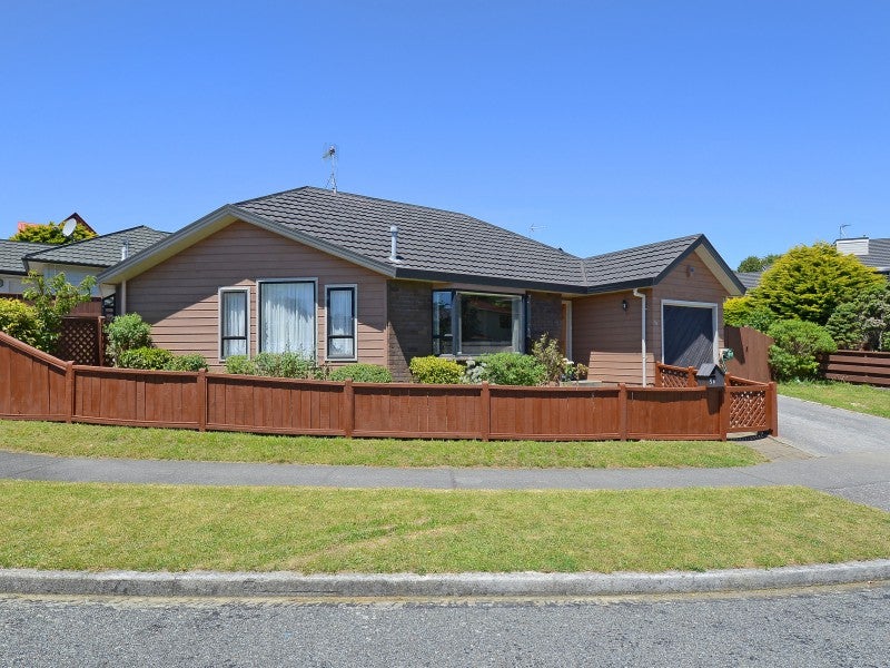 5B Otamarau Grove, Maungaraki, Lower Hutt - Carousel 1