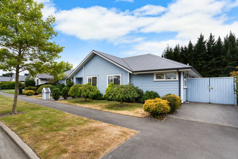 11 Kohunga Crescent, Bottle Lake, Christchurch - Carousel 1