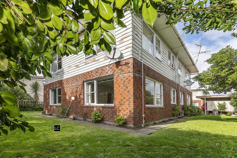 9 Tahi Street, Miramar, Wellington - Carousel 1