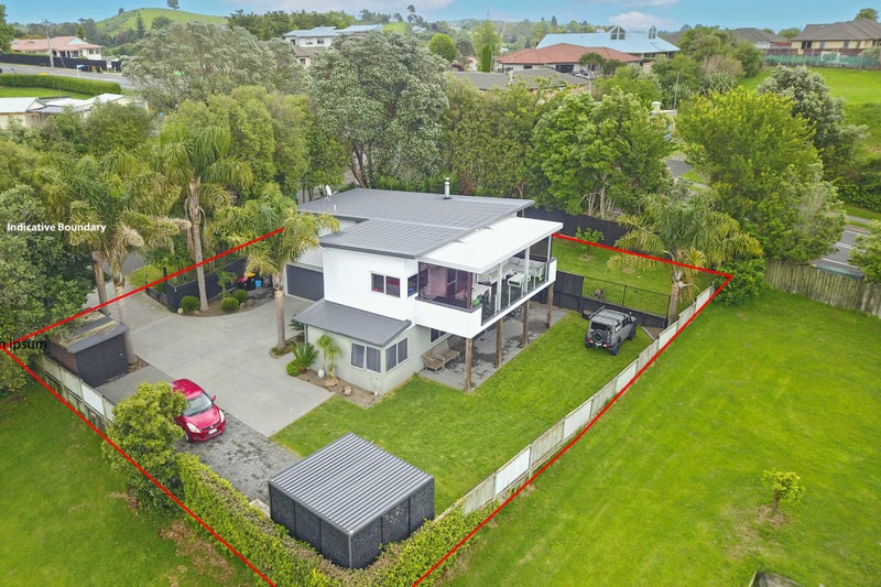 1 Oceana Drive, Welcome Bay, Tauranga - Carousel 1