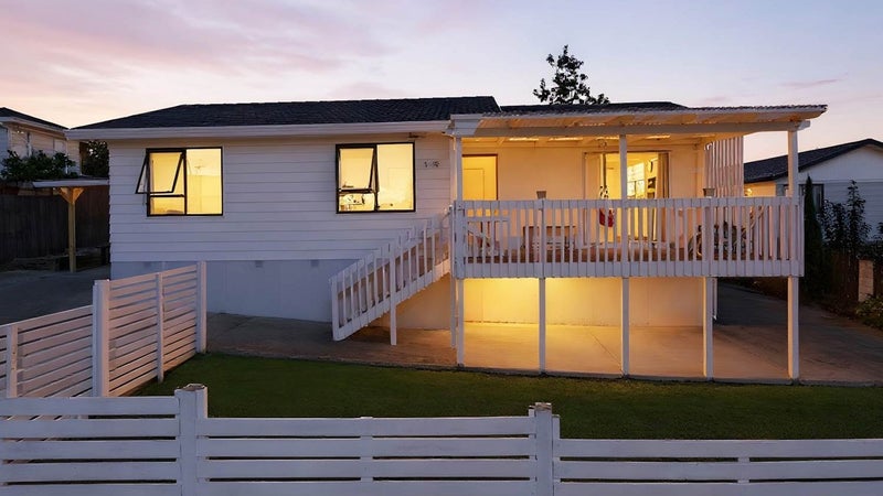 1/15 Borich Road, Sunnyvale, Auckland - Carousel 1