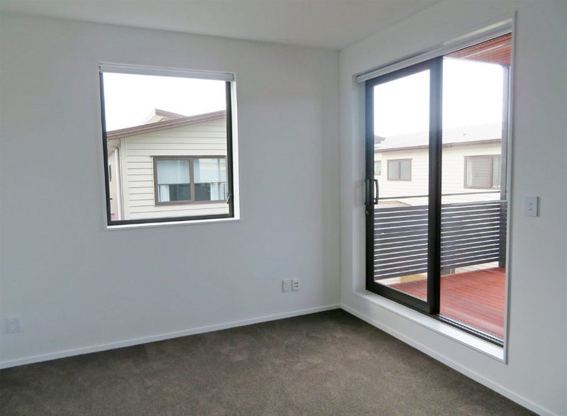 203/321 Jackson Street, Petone, Lower Hutt - Carousel 15