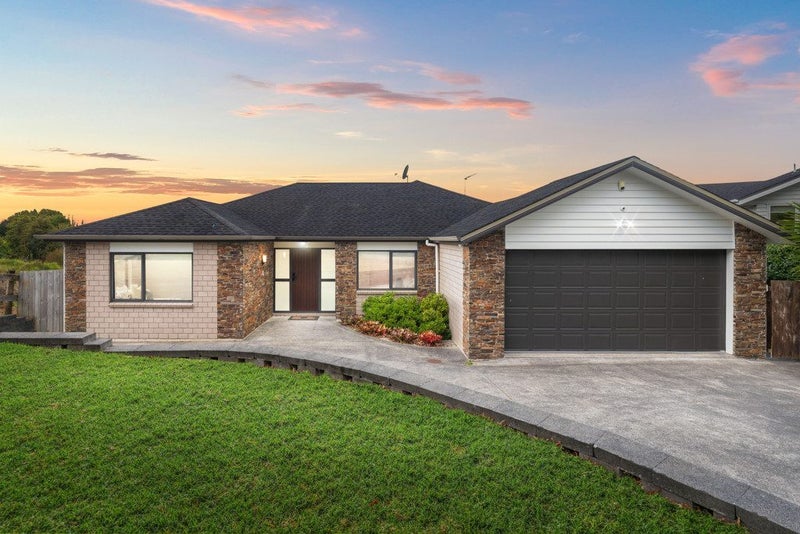 83 Lake Panorama Drive, Henderson Valley, Auckland - Carousel 1